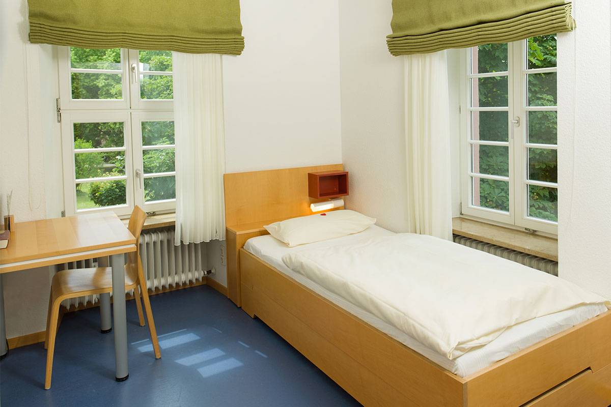 Ansicht eines Einzelzimmers im Bildungshaus Neckarelz