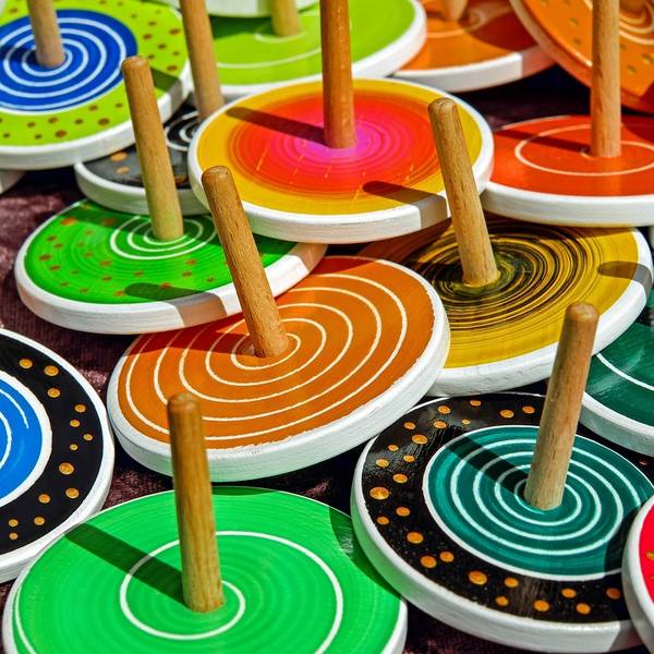 Bunte Holzkreisel